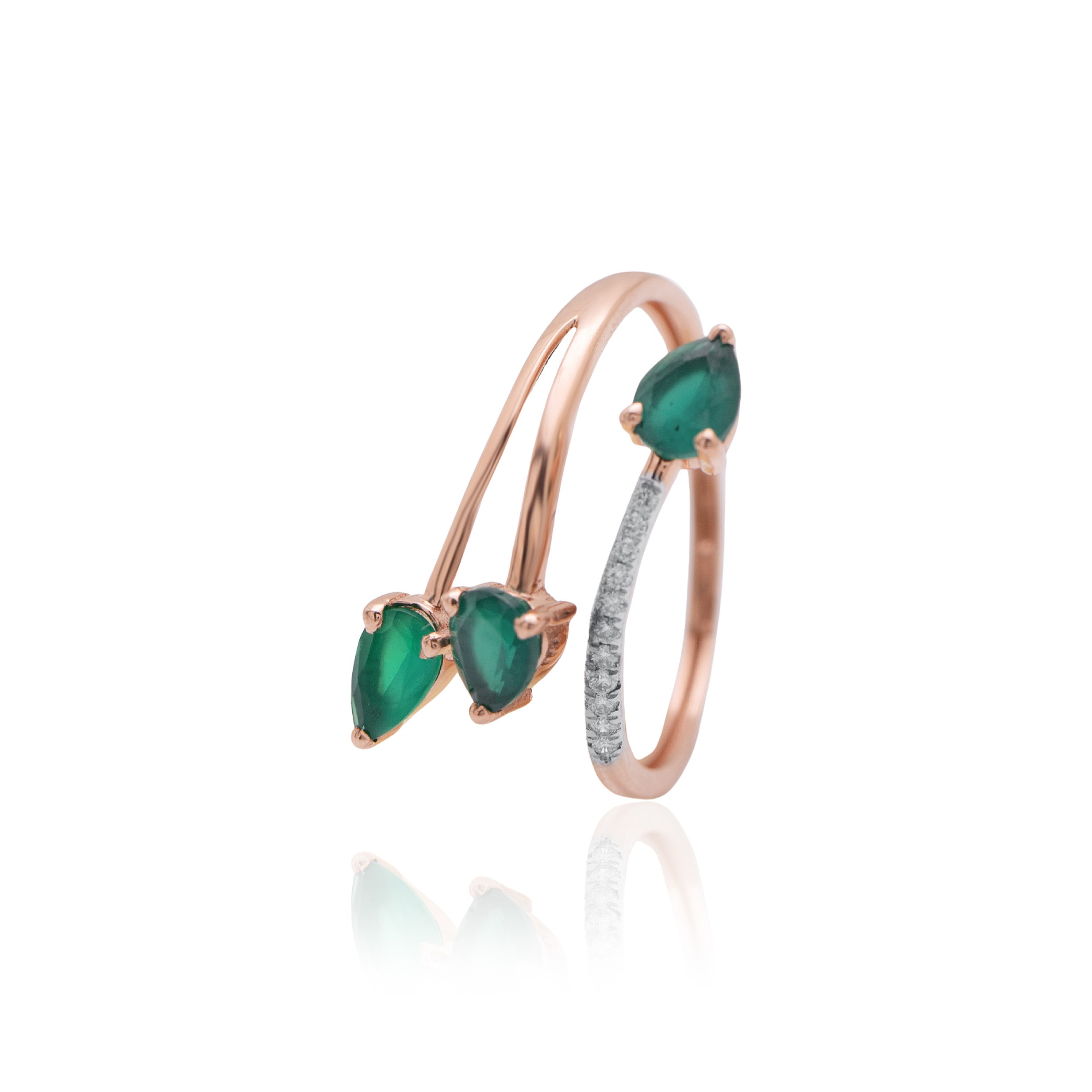 Leaf Trail Diamond Ring – front studio view